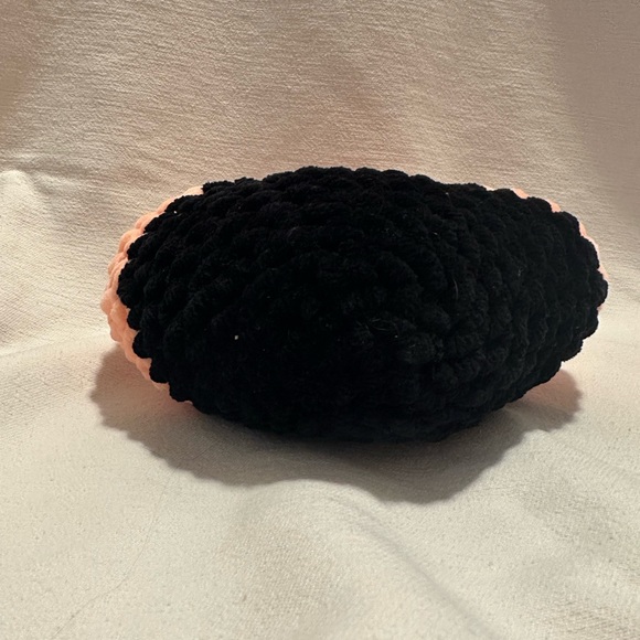 Hand made crocheted heart pillow/plush - Picture 4 of 4